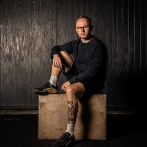 Trener Kamil na skrzyni